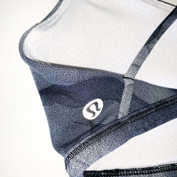 Lululemon Sports bra - Size 2 - Picture 3 of 3